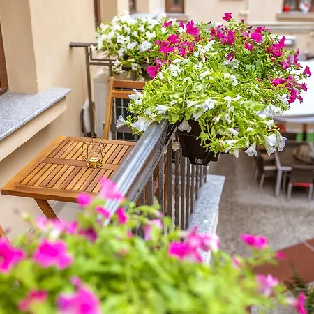 Lejlighedshotel Boutique By Jullie Bukarest