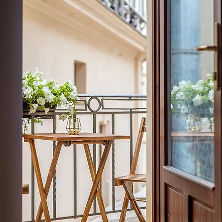 Aparthotel Boutique By Jullie 3*