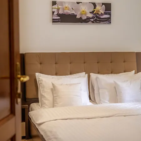 Boutique By Jullie 3* Bucharest